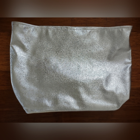 Parker Thatch XL Jane Silver Slouch Tote Bag - Picture 3 of 11